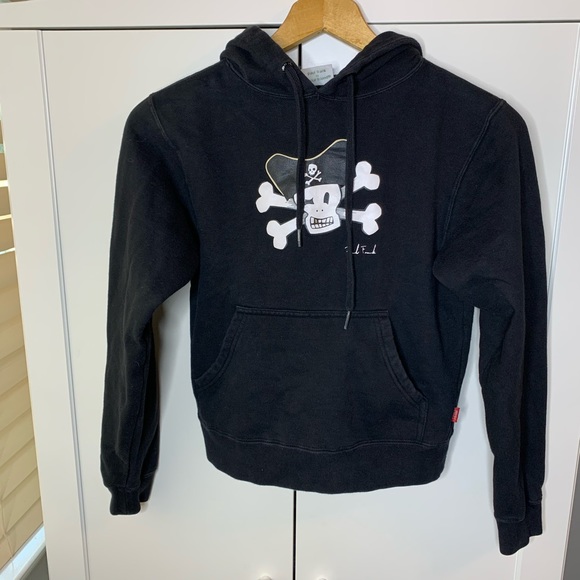 gg skeleton sweater